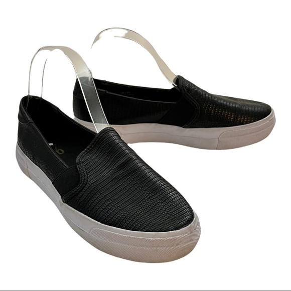 Mix No. 6 Gilley Black Slip Ons - Picture 1 of 11